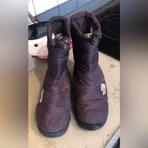 The North Face Brown Insulated Boots size girls 2